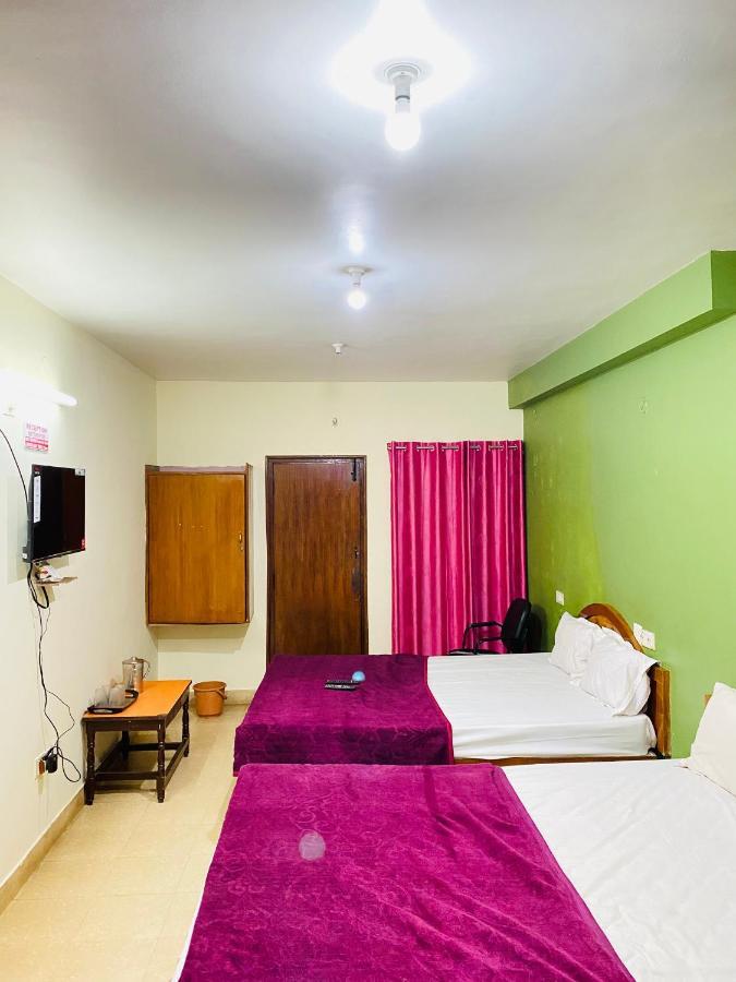 Hotel Nakshatra Ooty Luaran gambar