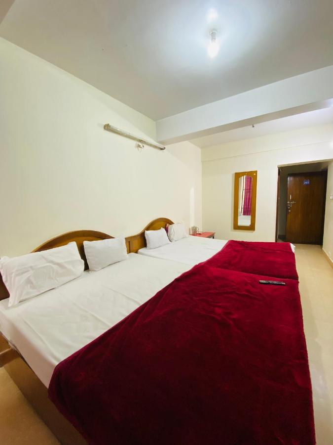Hotel Nakshatra Ooty Luaran gambar